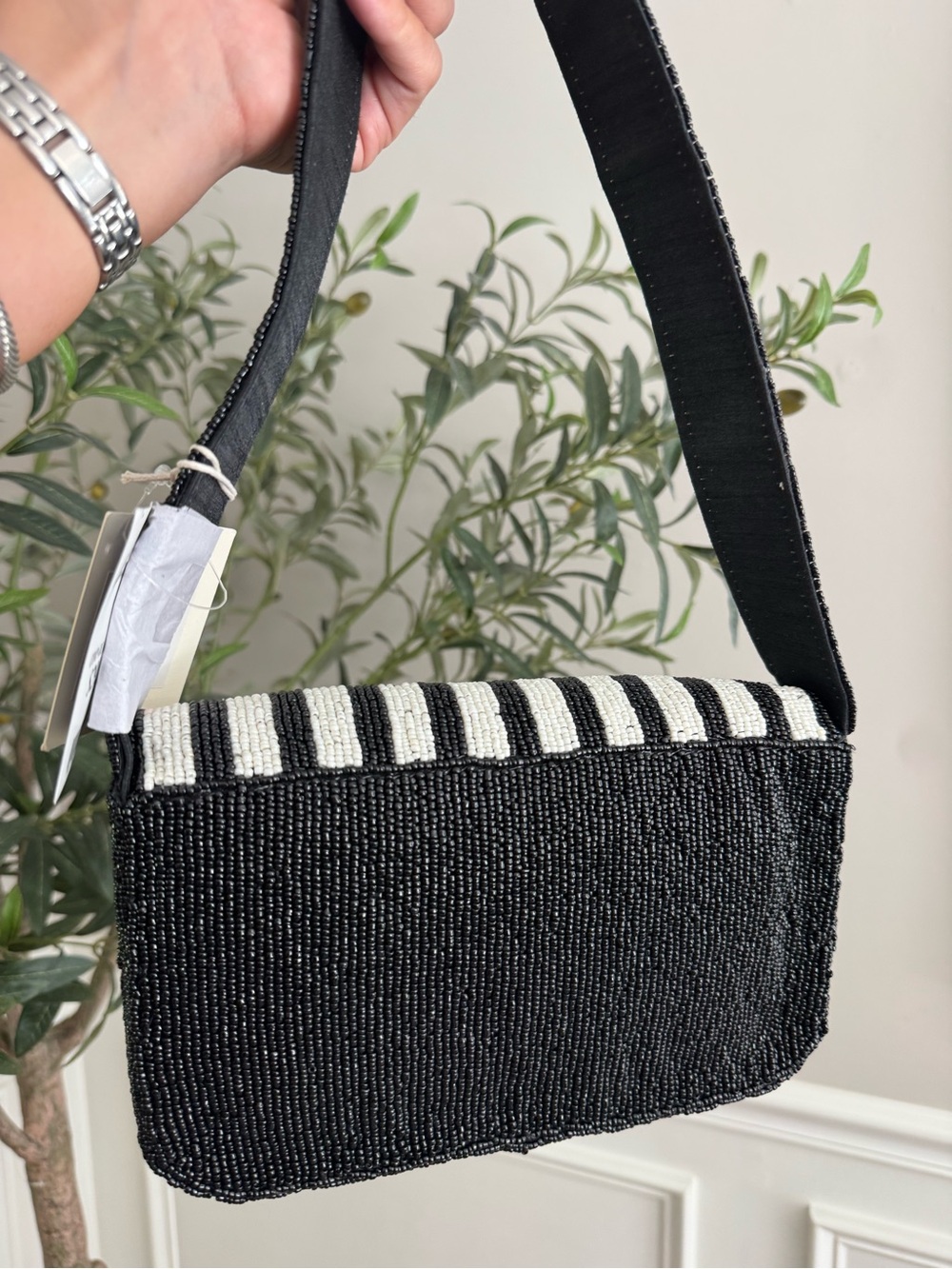 Sol and Mer Black and White Beaded Shoulder Bag with Beaded French Bulldog - Picture 3 of 7